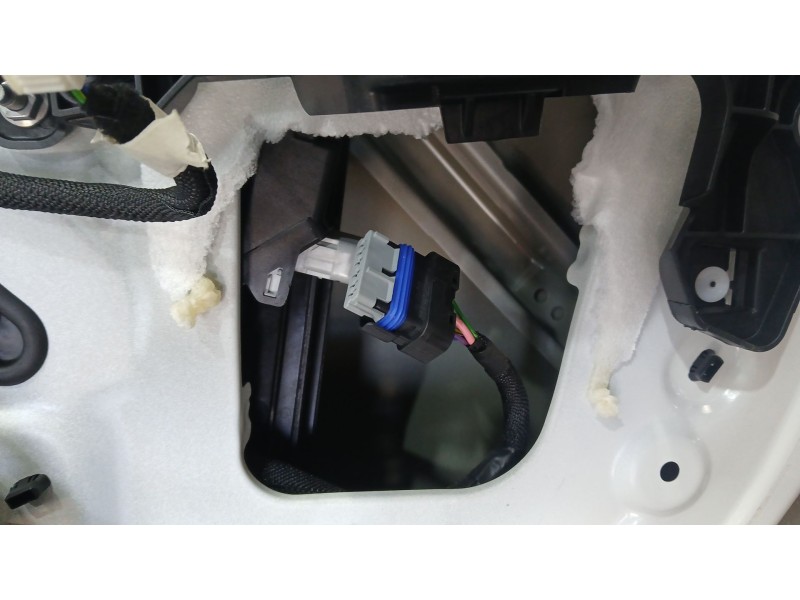 Recambio de elevalunas trasero derecho para opel corsa f (p2jo) 1.2 (68) referencia OEM IAM 9829045580  