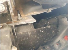 Recambio de refuerzo paragolpes trasero para renault clio v techno referencia OEM IAM 850904000R  