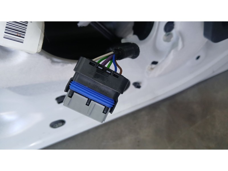 Recambio de elevalunas delantero derecho para opel corsa f (p2jo) 1.2 (68) referencia OEM IAM 9829043380  
