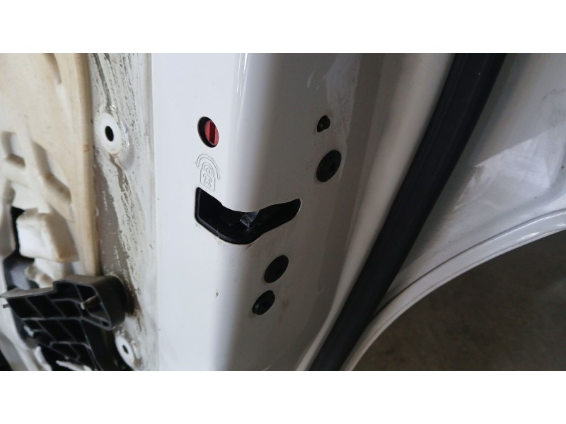 Recambio de cerradura puerta trasera derecha para peugeot 2008 ii (ud_, us_, uy_, uj_, ur_, uc_) 1.2 puretech 130 referencia OEM