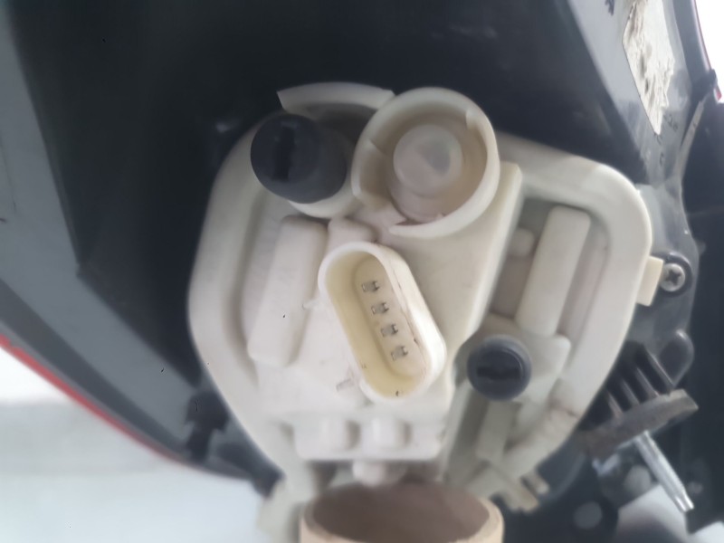 Recambio de piloto trasero derecho exterior para opel astra j (p10) 1.6 cdti (68) referencia OEM IAM 13306454  