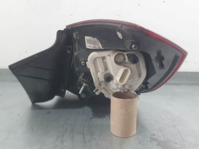 Recambio de piloto trasero izquierdo interior para opel astra j (p10) 1.6 cdti (68) referencia OEM IAM 13306453  