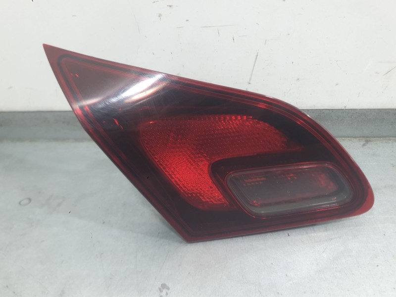 Recambio de piloto trasero izquierdo interior para opel astra j (p10) 1.6 cdti (68) referencia OEM IAM 13306455  