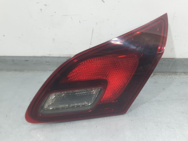 Recambio de piloto trasero derecho interior para opel astra j (p10) 1.6 cdti (68) referencia OEM IAM 13306456  