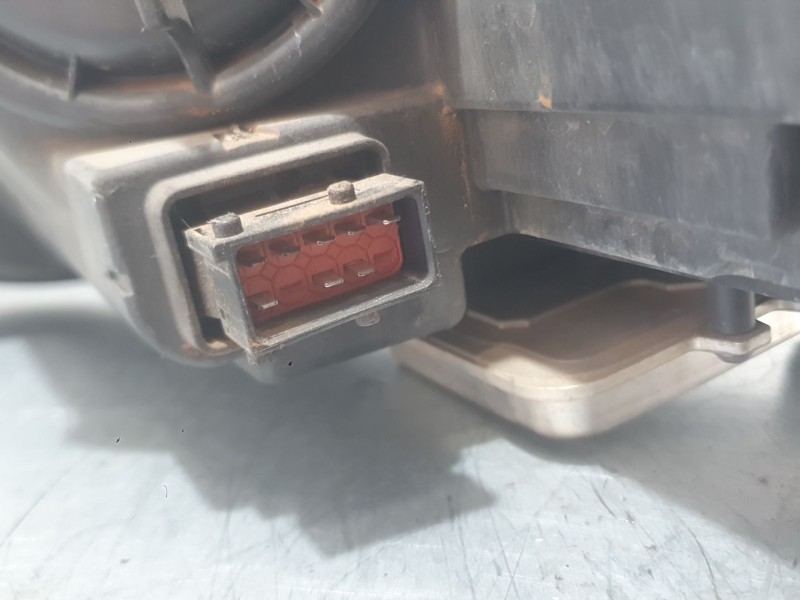 Recambio de faro derecho para opel astra j (p10) 1.6 cdti (68) referencia OEM IAM 13253647  