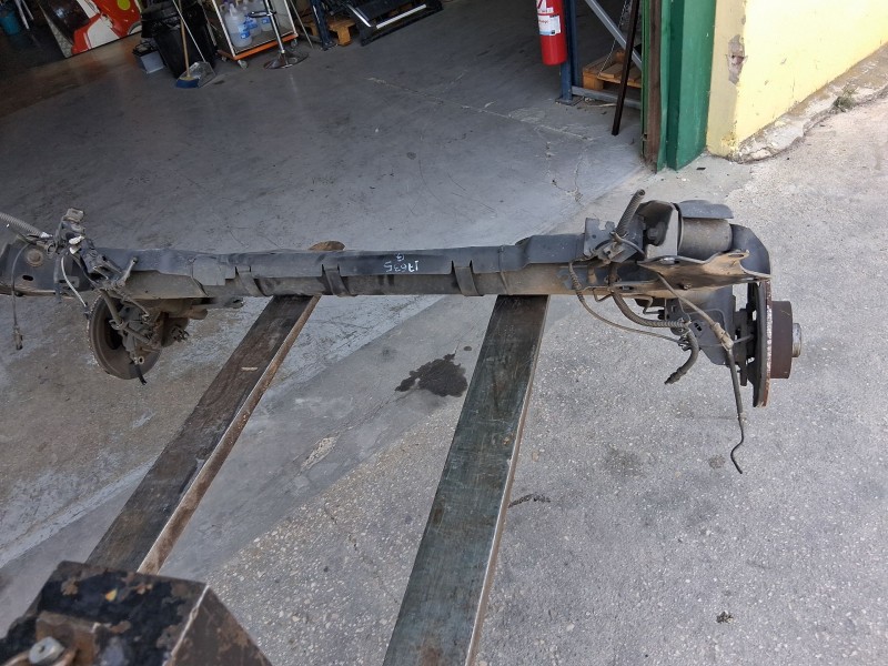 Recambio de puente trasero para renault megane iv hatchback (b9a/m/n_) 1.6 dci 130 (b9a4) referencia OEM IAM 555013458R DISCO C/