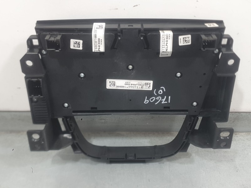 Recambio de mando radio para opel astra j (p10) 1.6 cdti (68) referencia OEM IAM   