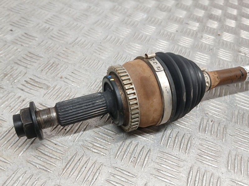 Recambio de transmision delantera izquierda para kia cee´d (jd) 1.6 crdi 136 referencia OEM IAM 49526A5900  