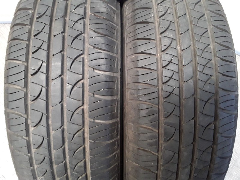 Recambio de neumatico pareja para neumaticos reutilizados - referencia OEM IAM 185651588T KINGSTAR 185/65/15/88T