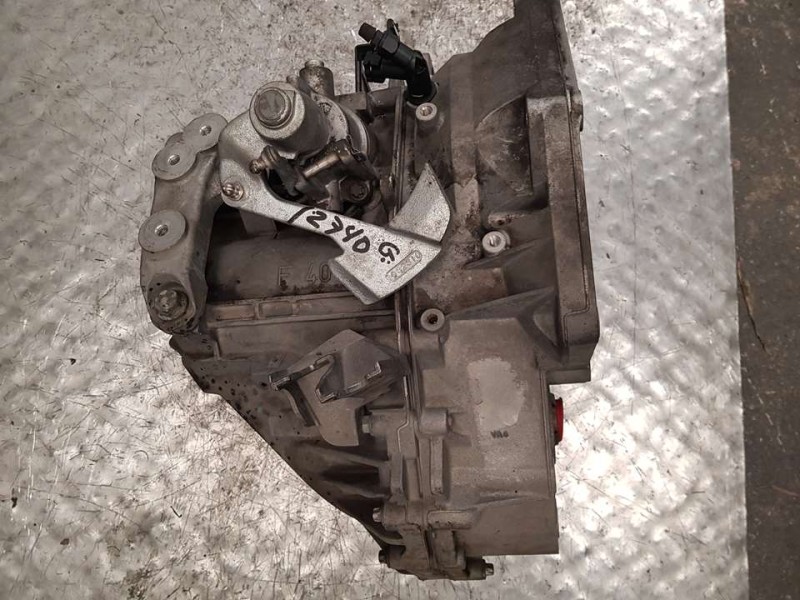 Recambio de caja cambios para opel insignia sports tourer selective referencia OEM IAM 55568685  6 VELOCIDADES