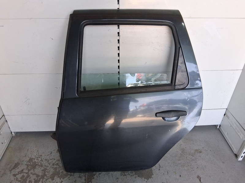 Recambio de puerta trasera izquierda para dacia duster (hs_) 1.5 dci referencia OEM IAM 821012768R  