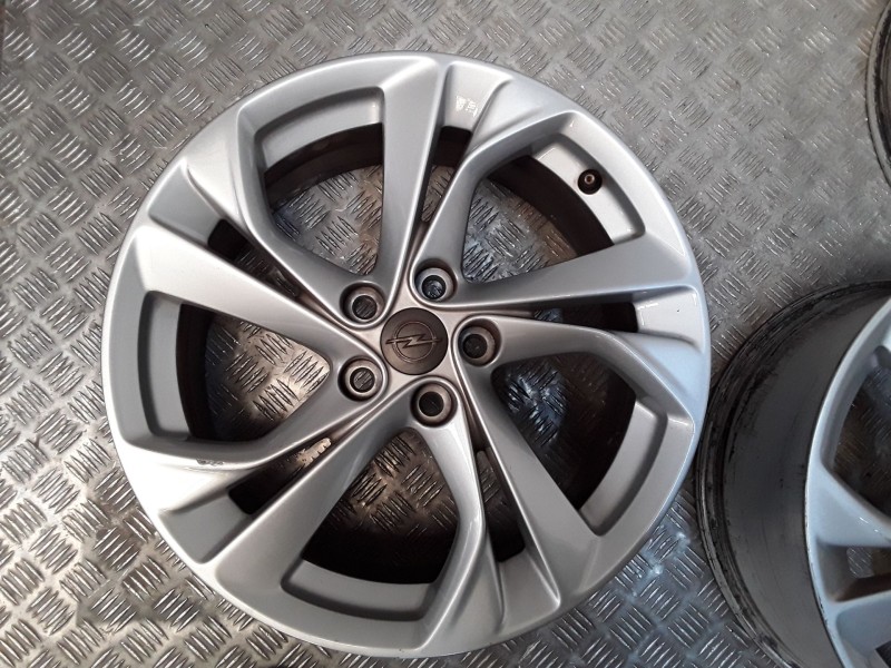 Recambio de juego llantas aluminio para opel astra k (b16) 1.6 cdti (68) referencia OEM IAM 7.5X17 5 TORN ET44  ALUMINIO