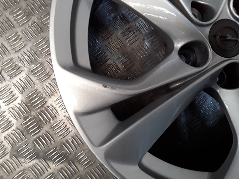 Recambio de juego llantas aluminio para opel astra k (b16) 1.6 cdti (68) referencia OEM IAM 7.5X17 5 TORN ET44  ALUMINIO