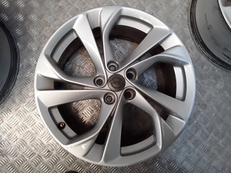 Recambio de juego llantas aluminio para opel astra k (b16) 1.6 cdti (68) referencia OEM IAM 7.5X17 5 TORN ET44  ALUMINIO