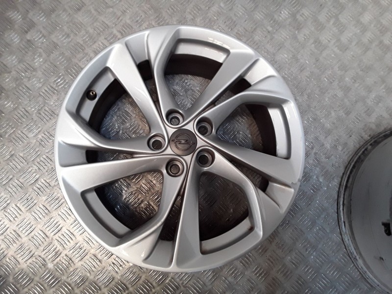 Recambio de juego llantas aluminio para opel astra k (b16) 1.6 cdti (68) referencia OEM IAM 7.5X17 5 TORN ET44  ALUMINIO