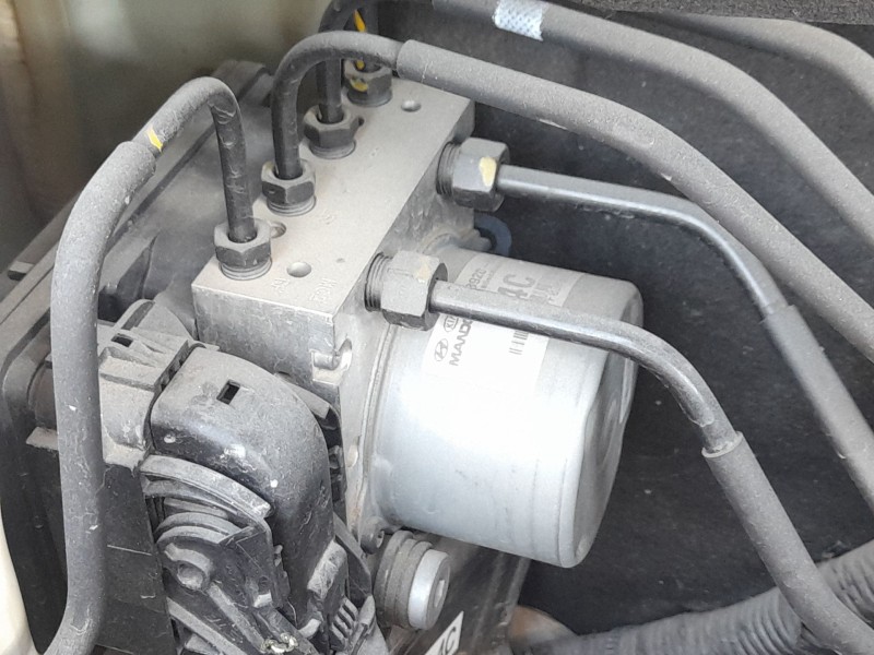 Recambio de abs para kia stonic (yb) 1.0 t-gdi referencia OEM IAM 58920H8250  