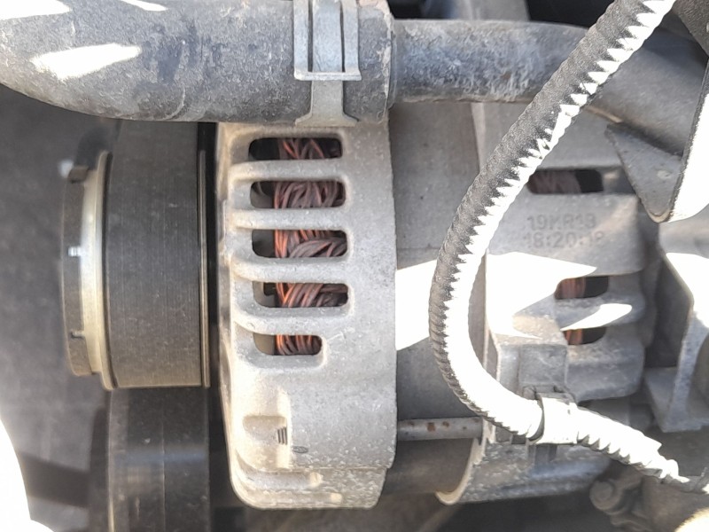 Recambio de alternador para kia stonic (yb) 1.0 t-gdi referencia OEM IAM 3730004950  