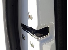 CERRADURA PUERTA DELANTERA IZQUIERDA 81310H8040 