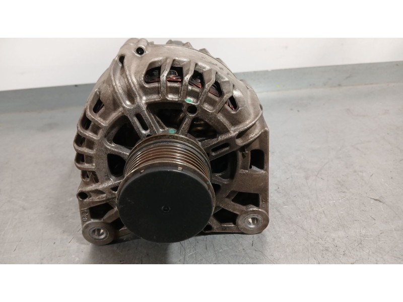 Recambio de alternador para dacia duster (hs_) 1.5 dci referencia OEM IAM 231008017R  