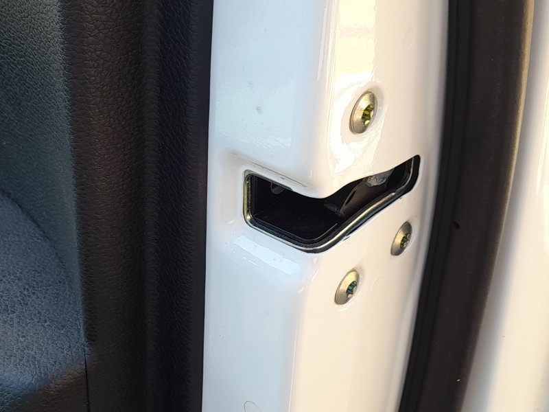 Recambio de cerradura puerta delantera derecha para kia stonic (yb) 1.0 t-gdi referencia OEM IAM 81320H8050  