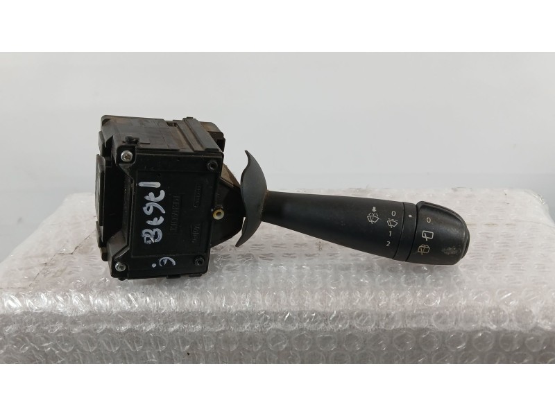 Recambio de mando limpia para dacia duster (hs_) 1.5 dci referencia OEM IAM 255401301R 8201168008 