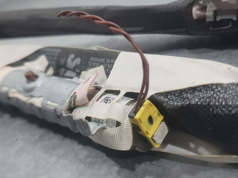 Recambio de airbag cortina delantero derecho para peugeot 308 i (4a_, 4c_) 1.6 hdi referencia OEM IAM 8337CZ  