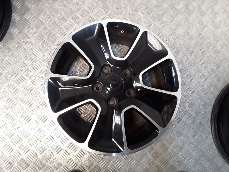Recambio de juego llantas aluminio para dacia duster (hs_) 1.2 tce 125 referencia OEM IAM 6.5X16 5 TORN ET50 ROZADAS ALUMINIO