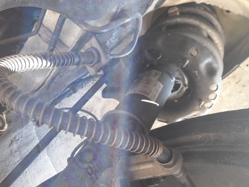 Recambio de amortiguador delantero izquierdo para kia stonic (yb) 1.0 t-gdi referencia OEM IAM 54650H8600  