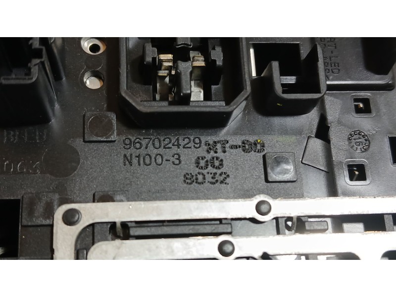 Recambio de luz interior para citroën ds5 2.0 bluehdi 150 referencia OEM IAM 96702429XT  