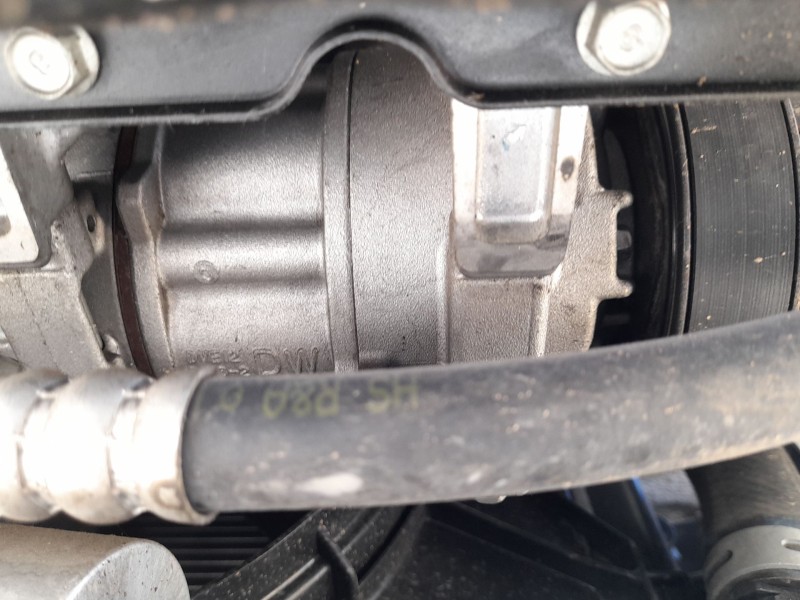 Recambio de compresor aire acondicionado para kia stonic (yb) 1.0 t-gdi referencia OEM IAM 97701H8400  
