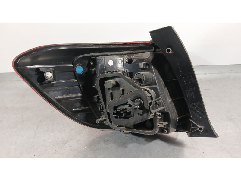 Recambio de piloto trasero derecho para dacia sandero ii (b8_) 1.0 lpg (b8ml) referencia OEM IAM 265500465R  