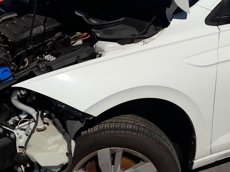 Recambio de aleta delantera izquierda para volkswagen polo vi (aw1, bz1, ae1) 1.0 tsi referencia OEM IAM 2G0821105  
