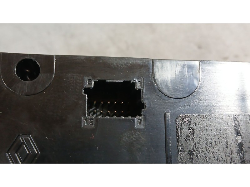 Recambio de mando climatizador para dacia sandero ii (b8_) 1.0 lpg (b8ml) referencia OEM IAM   