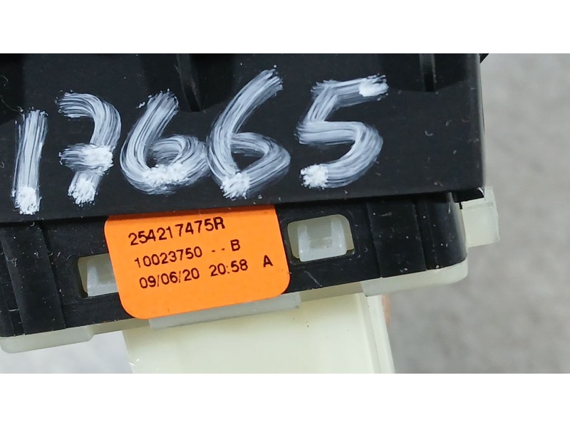 Recambio de mando elevalunas trasero izquierdo para dacia sandero ii (b8_) 1.0 lpg (b8ml) referencia OEM IAM 254217475R  