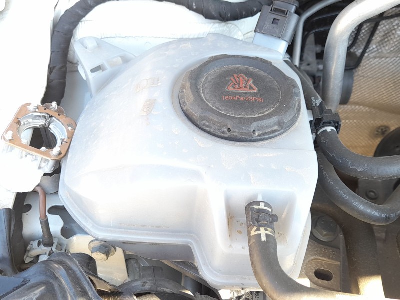 Recambio de deposito expansion para volkswagen polo vi (aw1, bz1, ae1) 1.0 tsi referencia OEM IAM 2Q0121407D  