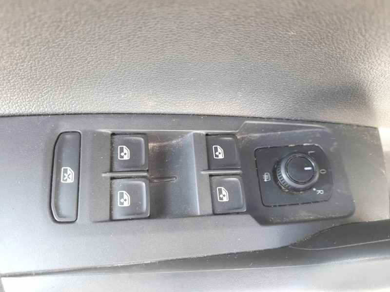 Recambio de mando elevalunas delantero izquierdo para volkswagen polo vi (aw1, bz1, ae1) 1.0 tsi referencia OEM IAM 5G0959857GWZ