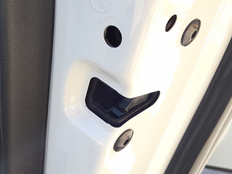 Recambio de cerradura puerta trasera derecha para volkswagen polo vi (aw1, bz1, ae1) 1.0 tsi referencia OEM IAM 5TA839016Q  