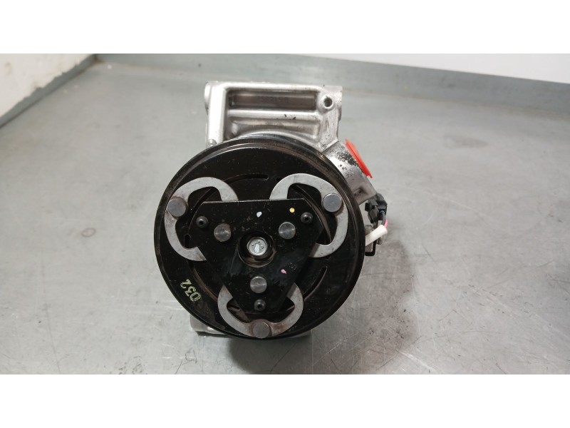 Recambio de compresor aire acondicionado para dacia sandero ii (b8_) 1.0 lpg (b8ml) referencia OEM IAM 926004634R  