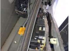 CERRADURA PUERTA TRASERA DERECHA 13579566 