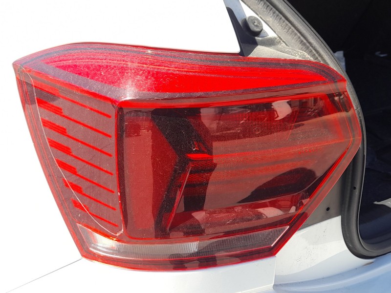 Recambio de piloto trasero izquierdo para volkswagen polo vi (aw1, bz1, ae1) 1.0 tsi referencia OEM IAM 2G0945095B  