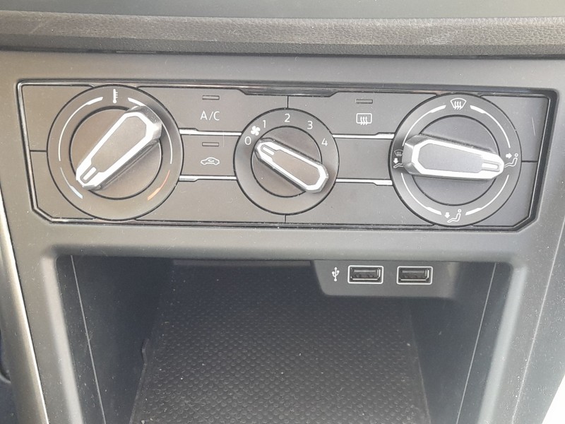 Recambio de mando calefaccion / aire acondicionado para volkswagen polo vi (aw1, bz1, ae1) 1.0 tsi referencia OEM IAM 2G1820045P