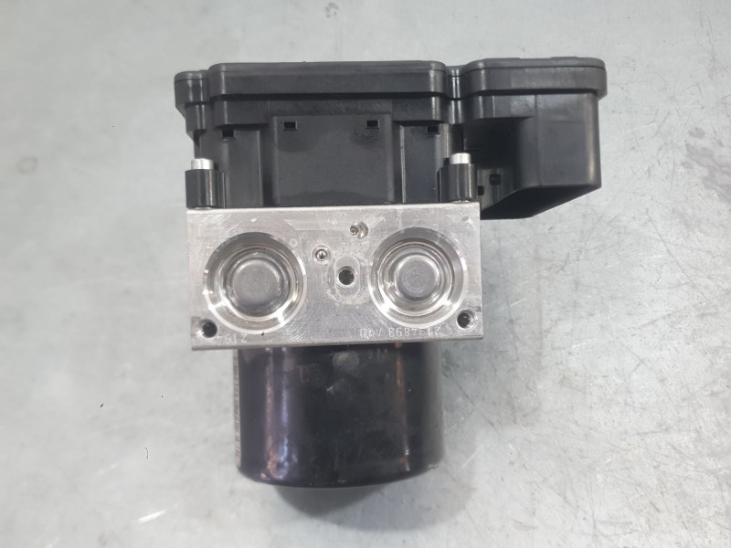 Recambio de abs para volvo v40 hatchback (525) d3 referencia OEM IAM 31400645  