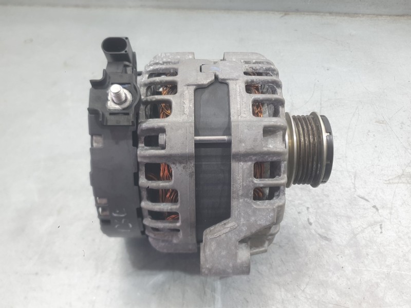 Recambio de alternador para volvo v40 hatchback (525) d3 referencia OEM IAM 36001497  