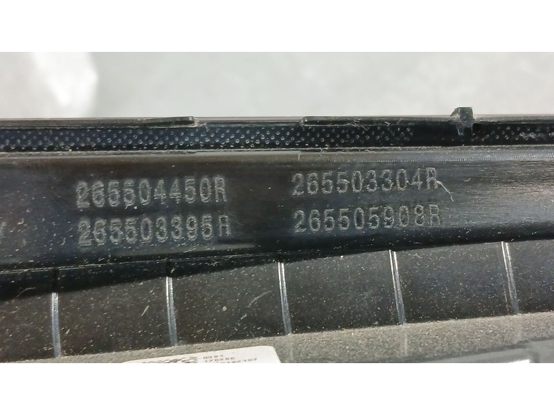 Recambio de piloto trasero derecho interior para renault clio v (b7_) 1.0 tce 100 (b7mt) referencia OEM IAM 265506440R  