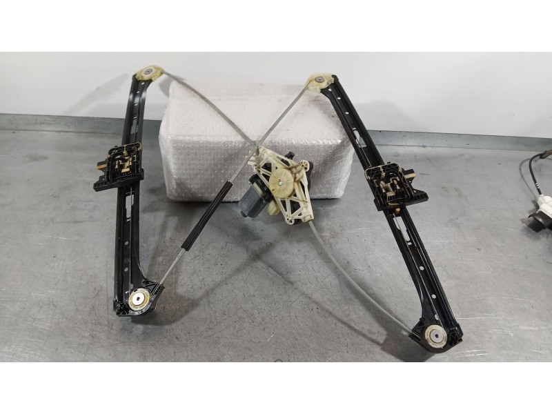 Recambio de elevalunas delantero derecho para porsche macan (95b) 3.0 s diesel referencia OEM IAM 95B837462 2 PINS 