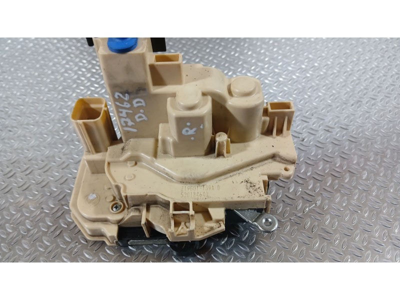 Recambio de cerradura puerta delantera derecha para fiat panda (312_, 319_) 1.2 (312pxa1a) referencia OEM IAM 520184640  