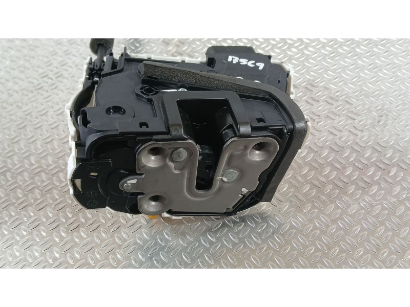 Recambio de cerradura puerta delantera derecha para mg mg 3 (5lfp) mg3 1.5 referencia OEM IAM 11341605  1D000474