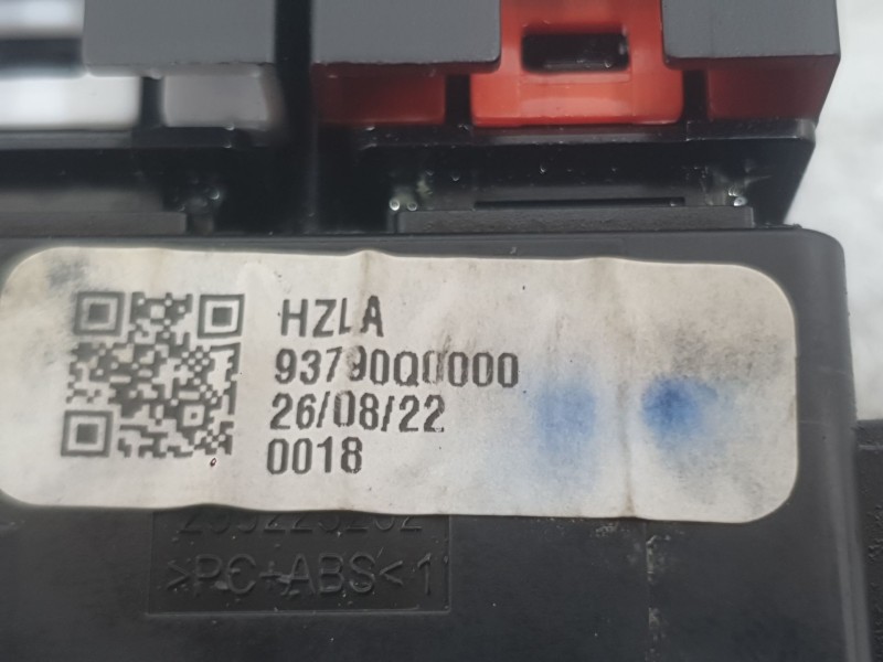 Recambio de warning para hyundai i20 iii (bc3, bi3) 1.0 t-gdi referencia OEM IAM   