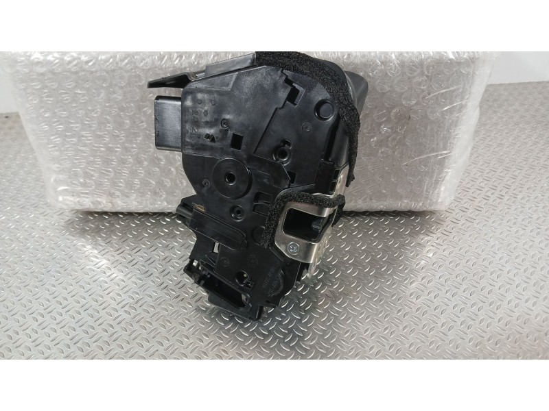 Recambio de cerradura puerta delantera derecha para kia stonic (yb) 1.0 t-gdi eco-dynamics+ referencia OEM IAM 81320H8050  