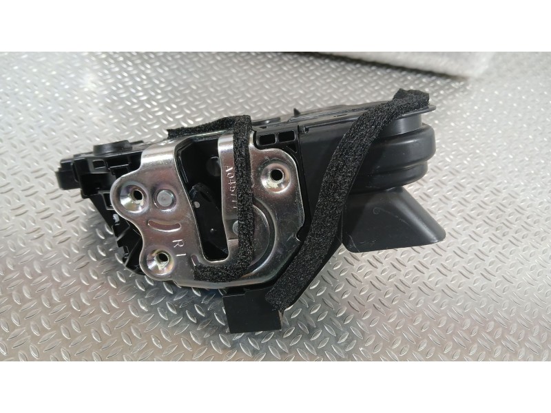 Recambio de cerradura puerta delantera derecha para kia stonic (yb) 1.0 t-gdi eco-dynamics+ referencia OEM IAM 81320H8050  